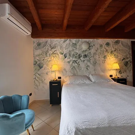 Macru Apartment *