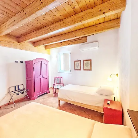 Macru Apartment *